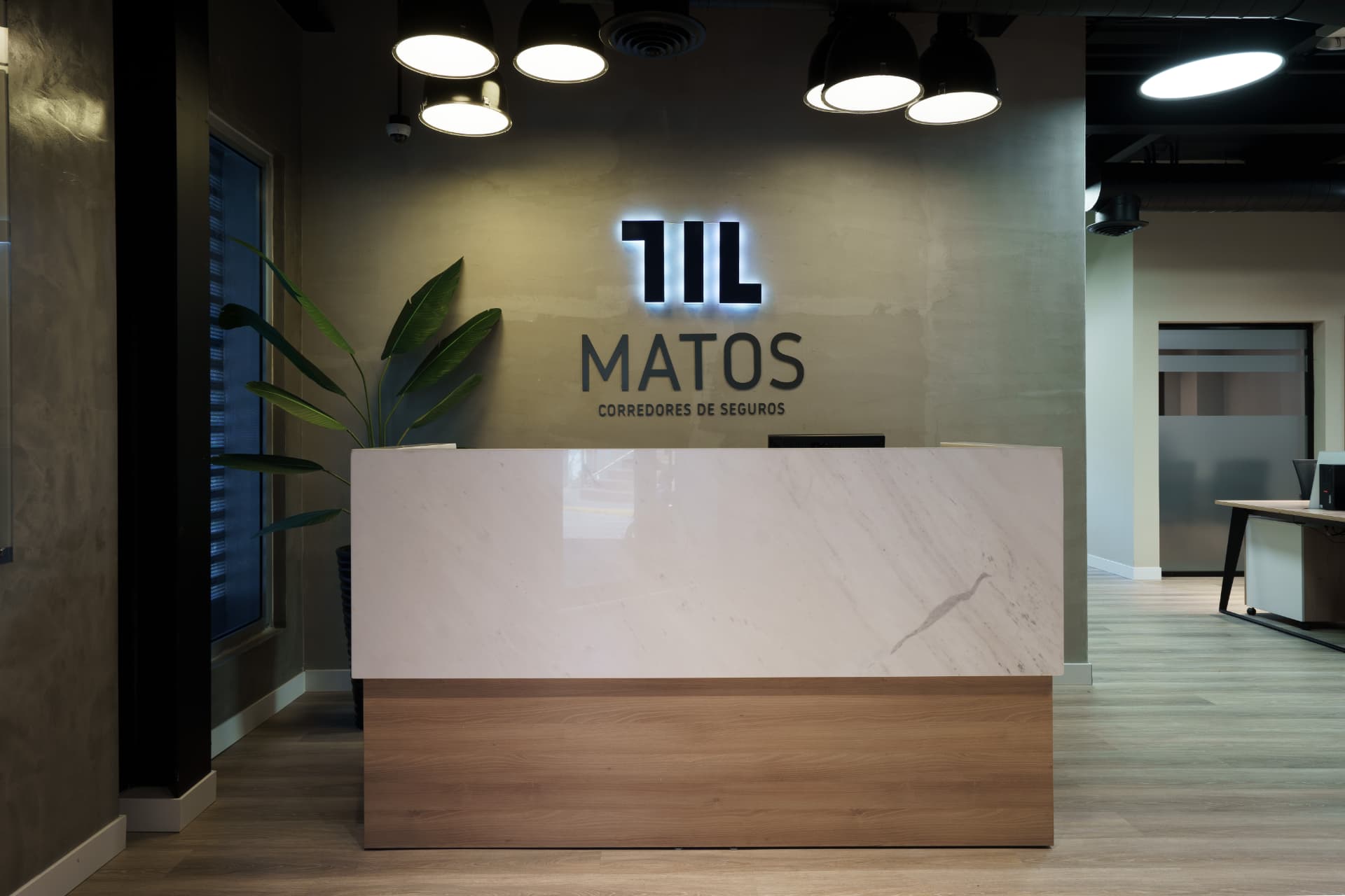 Espacio Corporativo: Oficinas Regionales · Matos Corredores de Seguros